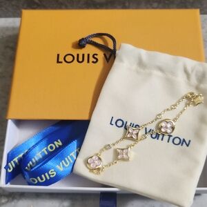 Louis Vuitton Pink Mother-of-Pearl Monogram Bracelet✨️